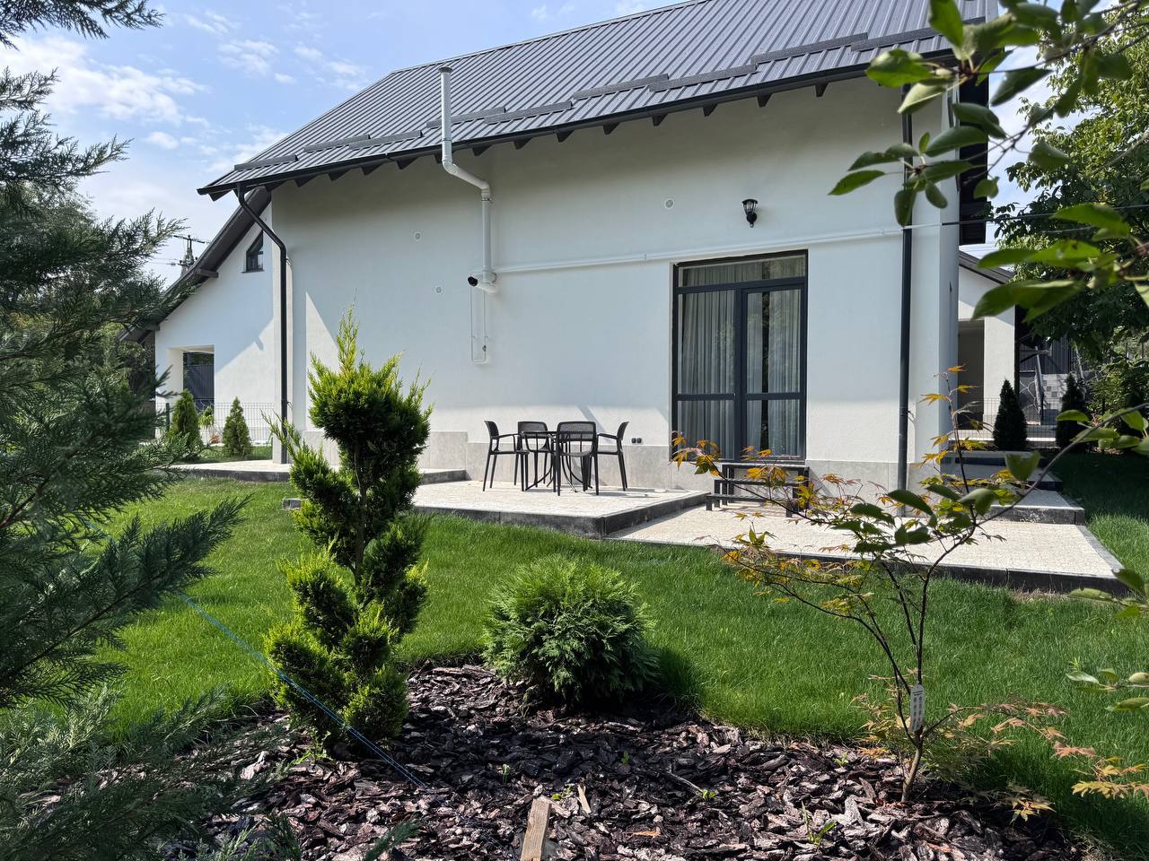 🏡 Casă modernă de vânzare în Durlești Str. Caucaz 11